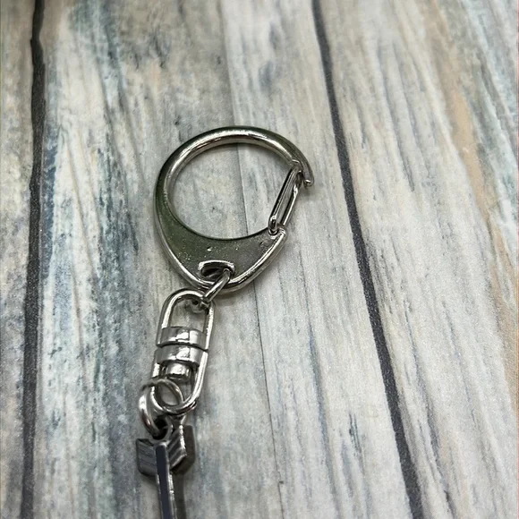 ⭐️🌸Vintage Tasmanian Devil cartoon keychain looney toons Y2K - Picture 4 of 7